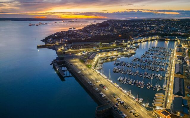 Fulke Street - 2 Bedroom Apartment - Milford Haven