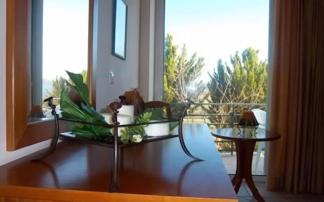 Iria Beach Hotel