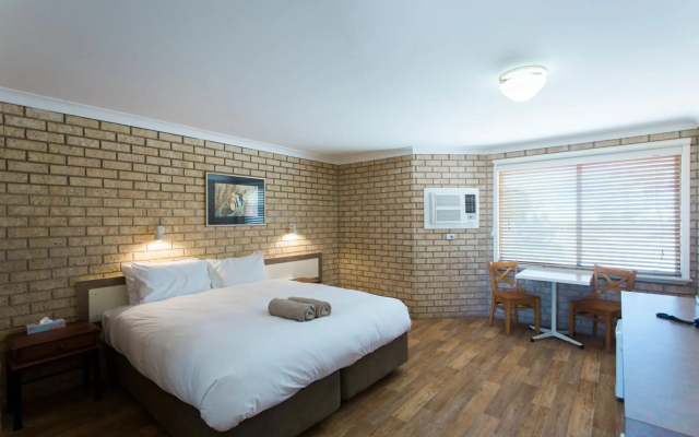 Potshot Hotel Resort