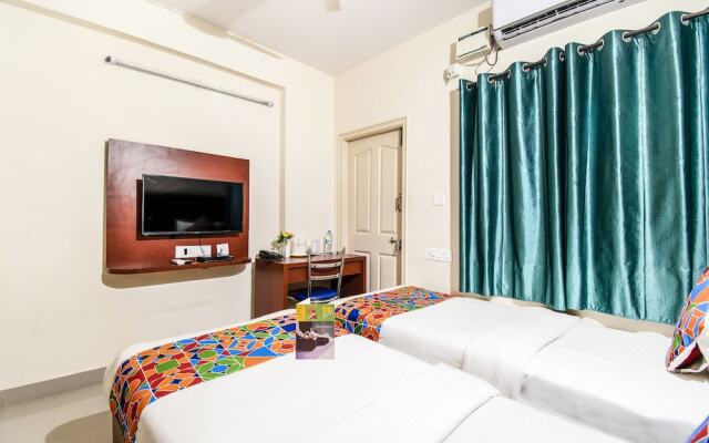 FabExpress Ample Premium Suites