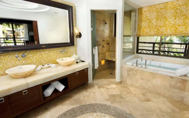 Fairmont Heritage Place Acapulco