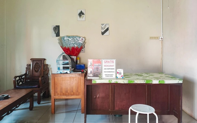 RedDoorz Syariah near Universitas Jambi Telanaipura – Guest Rooms – Jambi