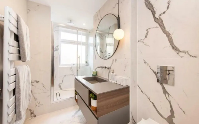 Ultra Luxury Central London 3bed Apartment