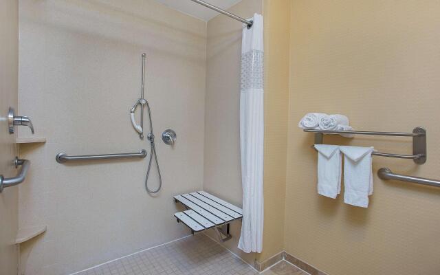 Hampton Inn Covington, GA
