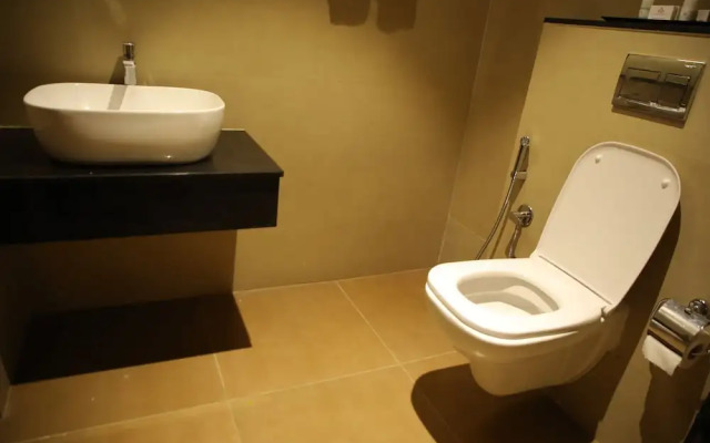 Rajathadri Royal Inn