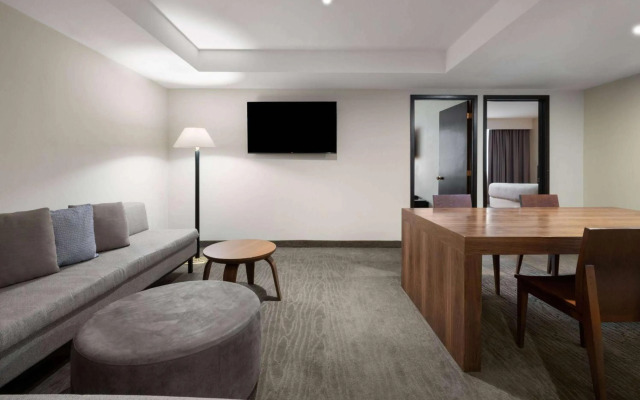 Wyndham Monterrey Ambassador Centro
