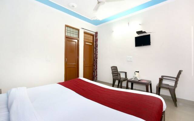 OYO 7671 Spark Inn