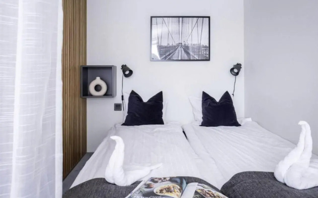 Hoom Home & Hotel