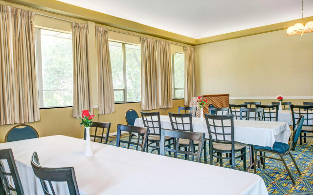 Days Inn by Wyndham Arlington/Washington DC