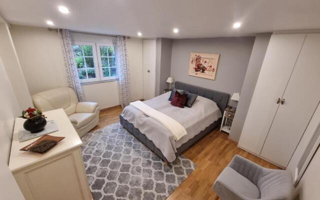 Villa Flora Superior Apartment