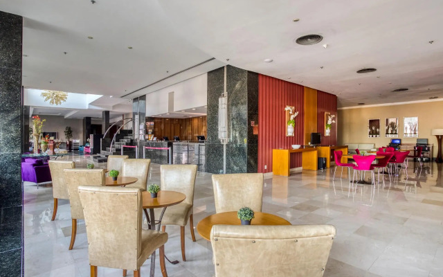 Royalty Barra Hotel