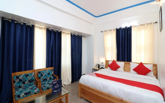 OYO 26832 Hotel Ratnodaya