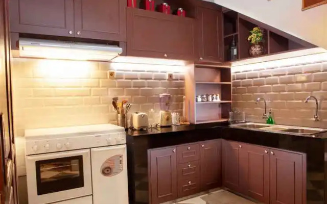 Hening Pool Residence