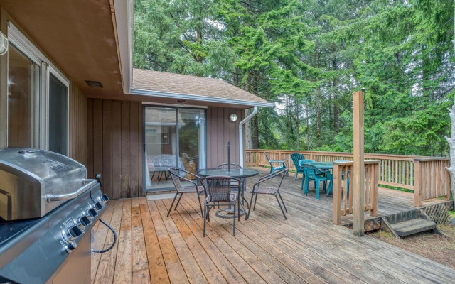 Cabin on the Coast (MCA 621)