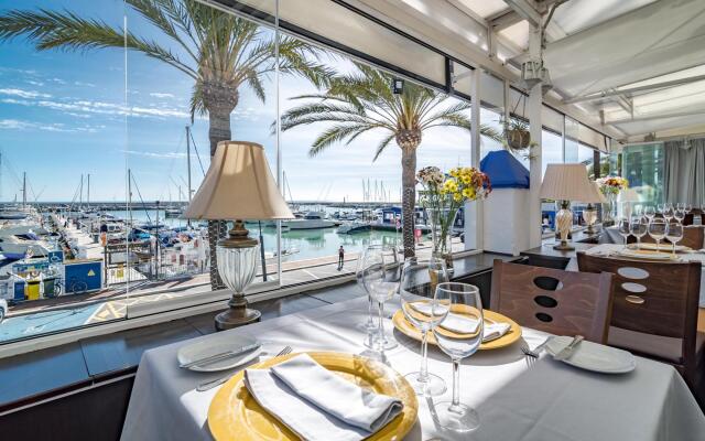 Modern Beachside Apartment in Estepona