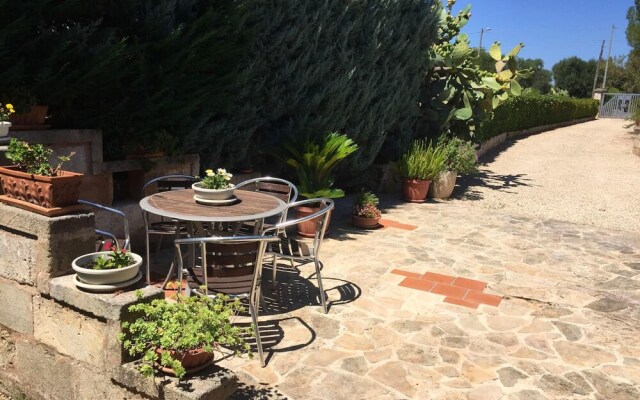 House with 3 Bedrooms in San Vito Dei Normanni, with Enclosed Garden And Wifi - 9 Km From the Beach