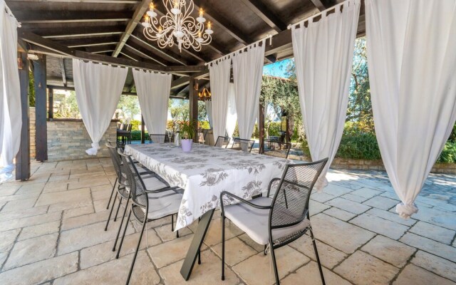 Amazing Home in Ugljan With Wifi and 4 Bedrooms