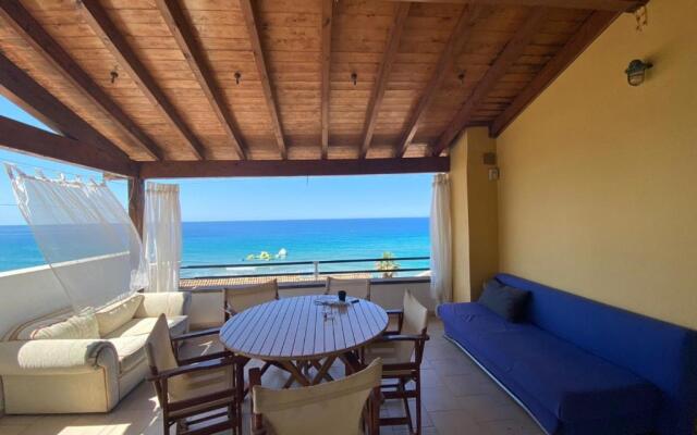 Corfu Glyfada Beach Apartment 91