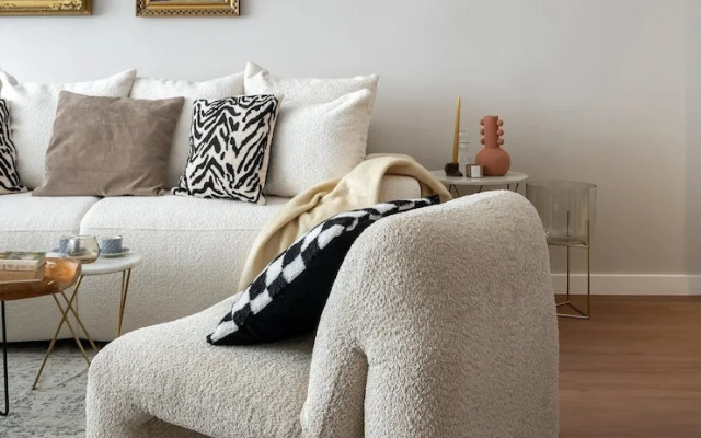 Views of all the Palaces 2BR Stunner