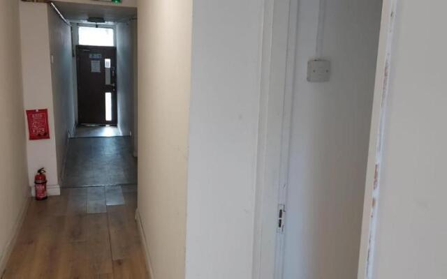 Lovely 3-bed Apartment in Parkgate Rotherham