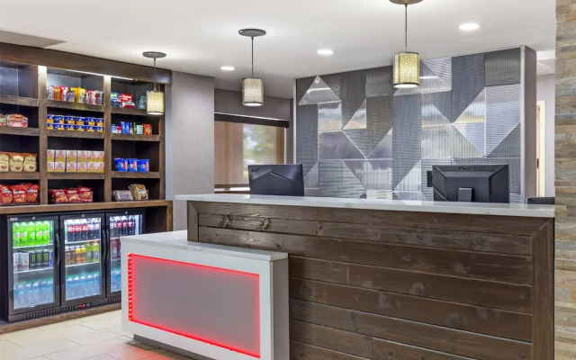 Best Western Plus Raleigh Crabtree Valley Hotel