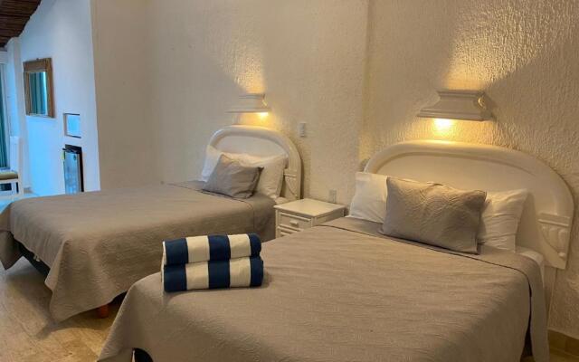 Cancun Plaza Condo Apartment