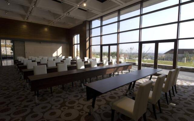 Tianjin Eagle Land International Hotel