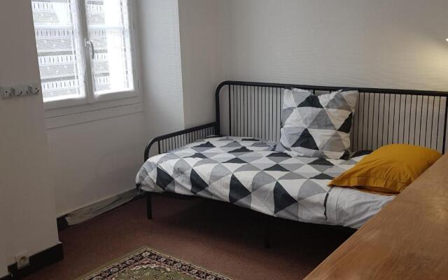 Gazelle Guest House and Art Gallery