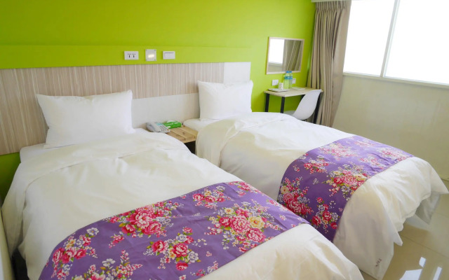 Good Night Hotel