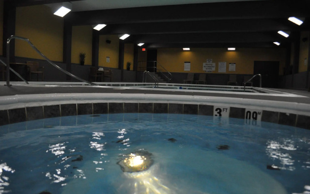 Adam's Mark Hotel & Conference Center