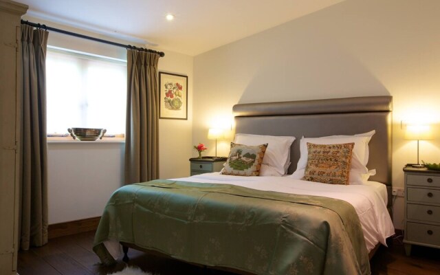 Eckington Manor
