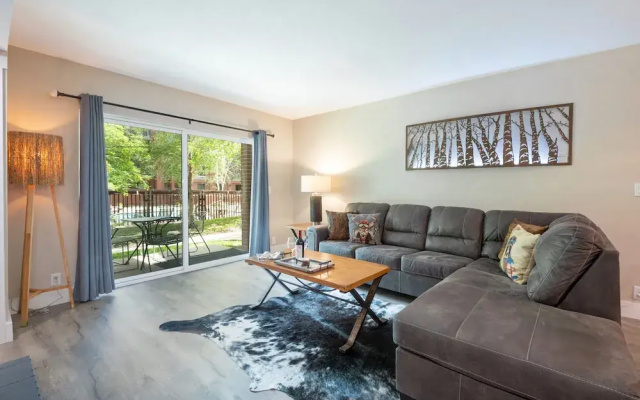Park Station by Luxury Mountain