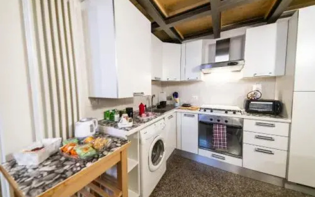 Anais' Loft- OSP. SANT'ORSOLA-FIERA