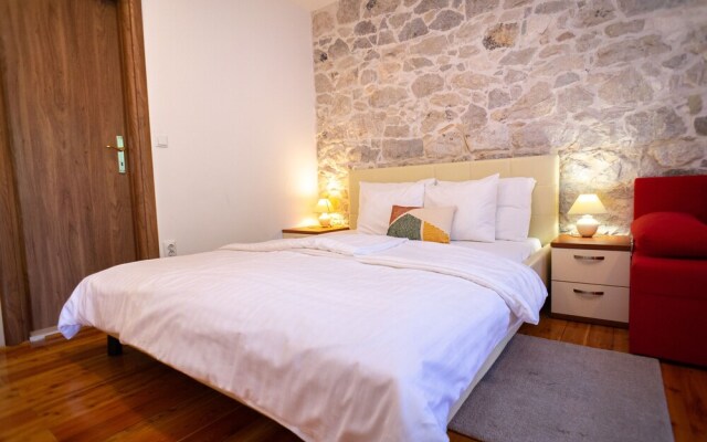 Stone House Marino