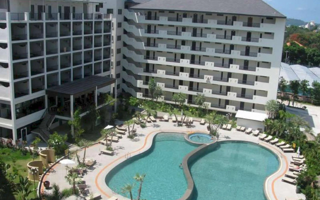 Wongamat Privacy by Good Luck Apartments