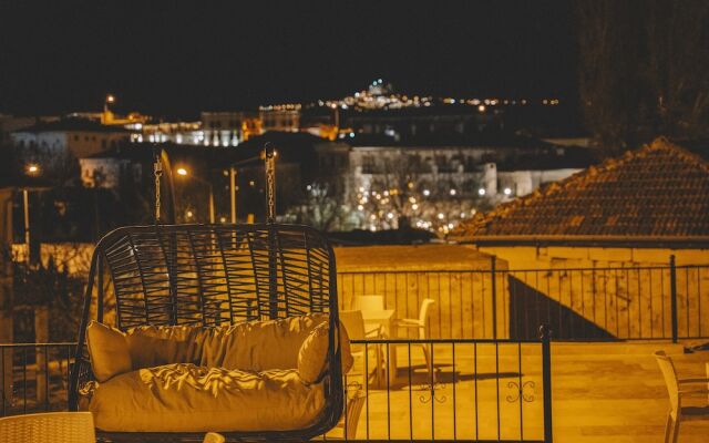 Daphne Cave Hotel