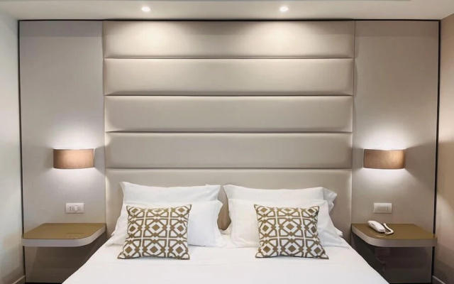 Martina Suites