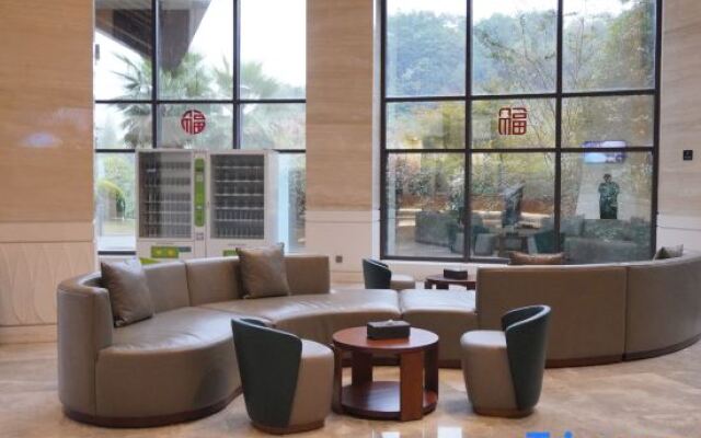 Xihai Hot Spring Holiday Hotel