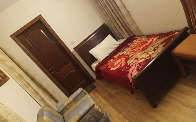 Rehman Gardens - 3BR Apartment
