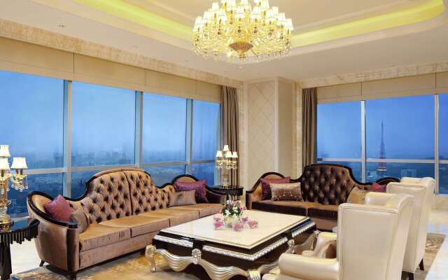 DoubleTree by Hilton Guangzhou-Free Shuttle Bus to Canton Fair Complex & Overseas Buyer Registration Services during Canton Fair Period