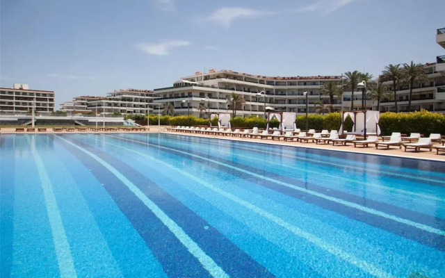Stunning Sea Front Chalet In Tripoli