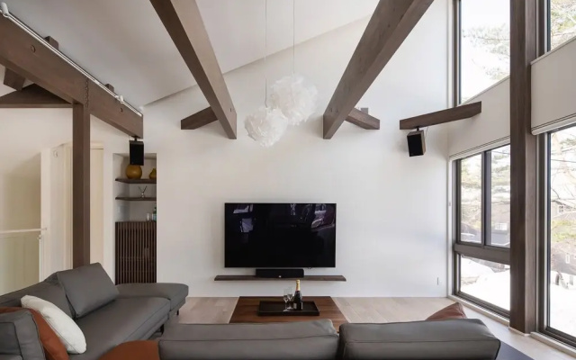 Silver Maple Chalet