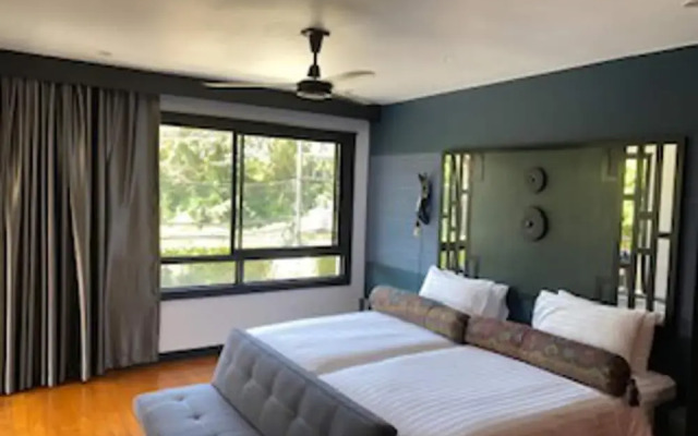 Poolside Luxury Laguna 2-bed Villa in Cherngtalay