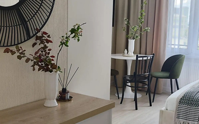 Deluxe Berzarina на улице Берзарина