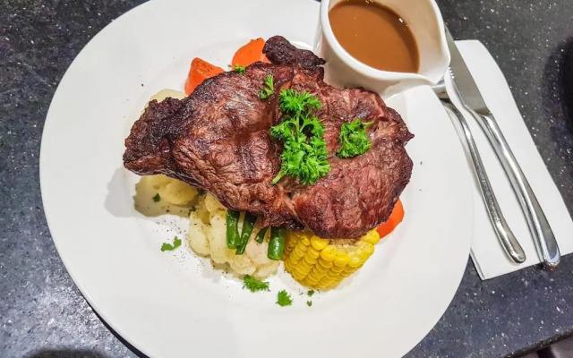 Moura Meridian Motel