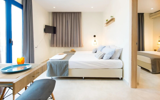 Mikes Beach Apartments & Studios