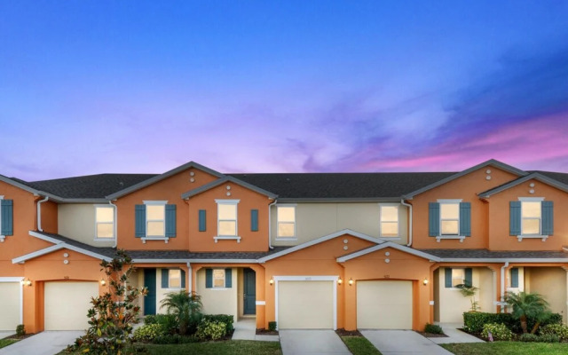 Four Bedrooms Townhouse Close to Disney 5120