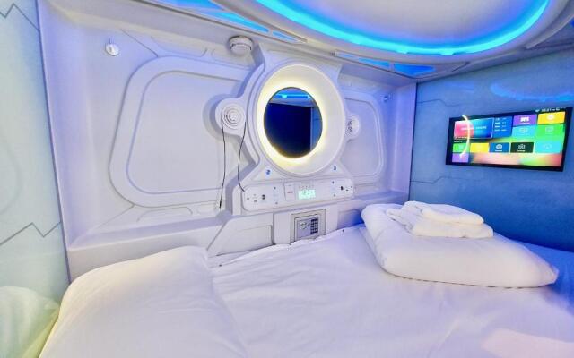 Atypicap Capsule Hostel
