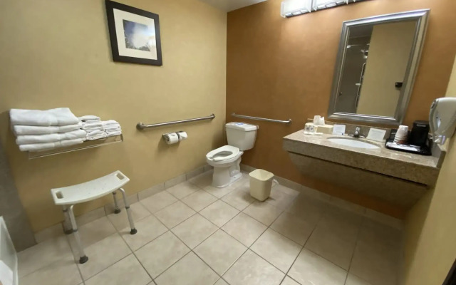 Quality Inn Near Walden Galleria Mall
