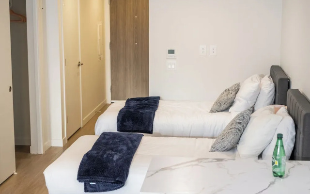 Silverstone Downtown Long-Term stay